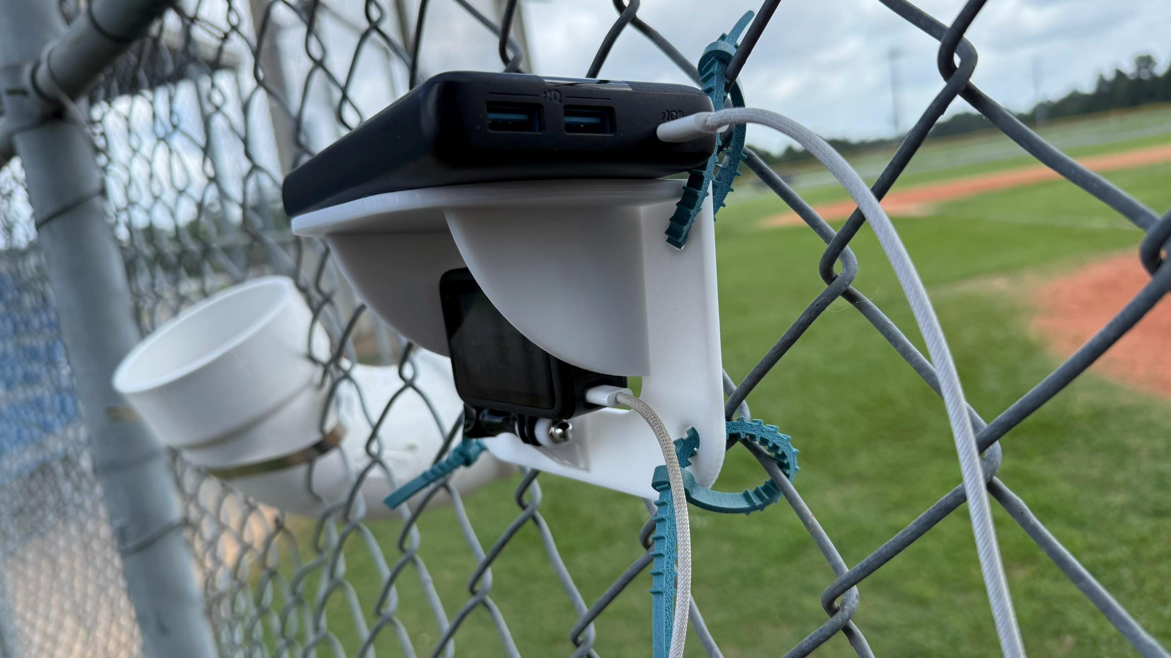 GoPro Chain-Link Fence Mount for Baseball | Shade Cover + Power Bank Shelf | GameChanger Streaming Ready