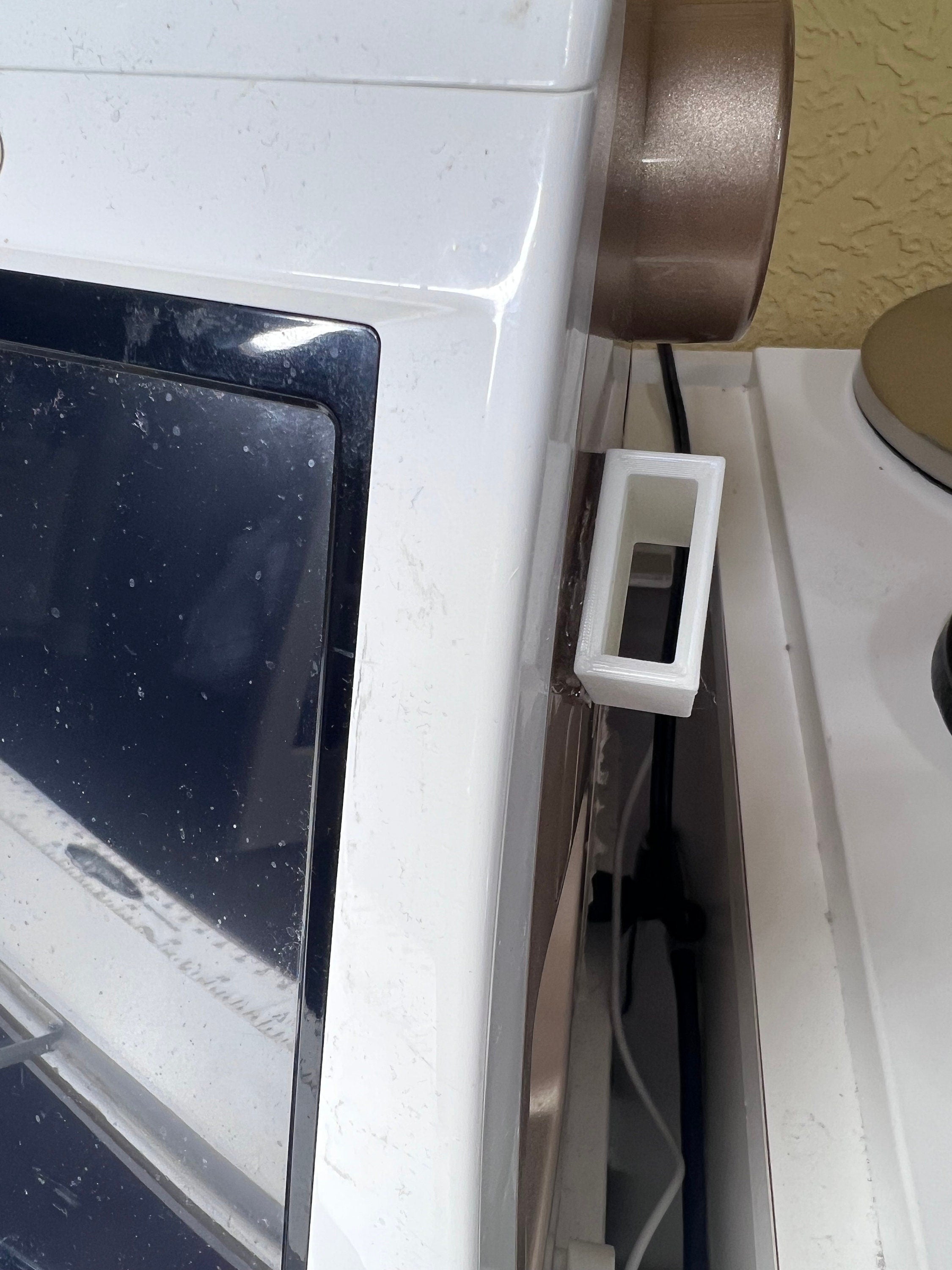 Adhesive Scissor Holder: Quick Access Tool Organizer