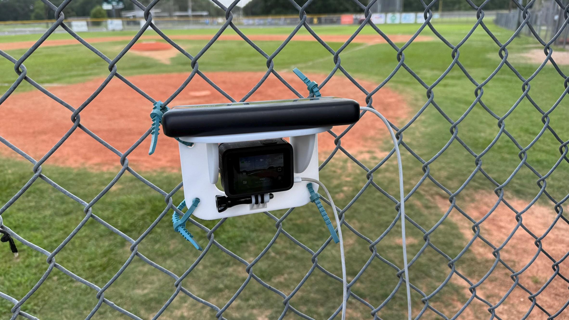 GoPro Chain-Link Fence Mount for Baseball | Shade Cover + Power Bank Shelf | GameChanger Streaming Ready
